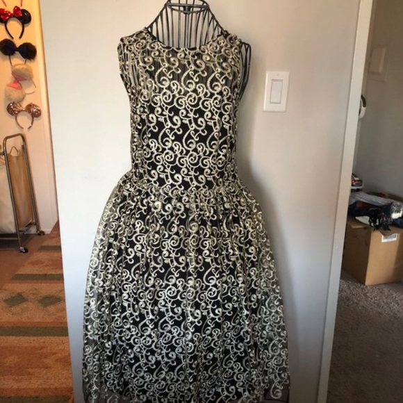 ModCloth dress - Picture 2 of 4
